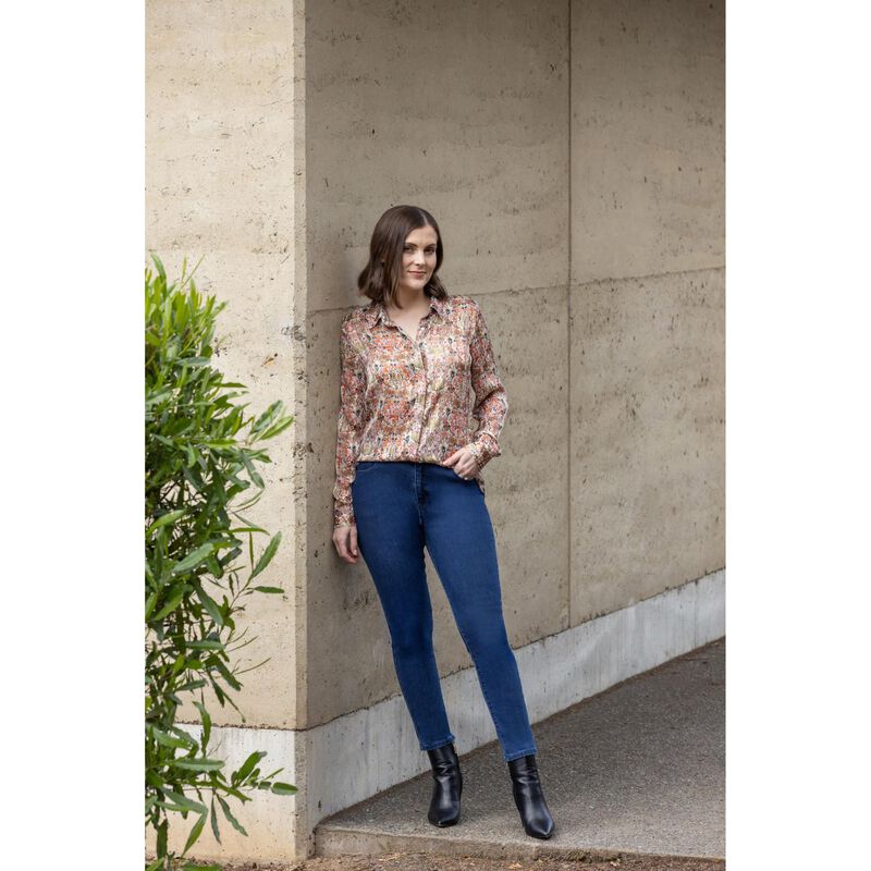 Vassalli Skinny Leg Ankle Grazer Jean With Side Waistband Elastic image number 3